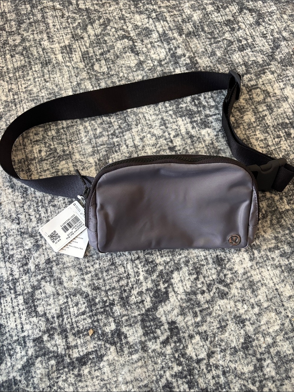 NEW Lululemon Unisex Everywhere 1L Belt Bag - OS - dusky lavender/black granite